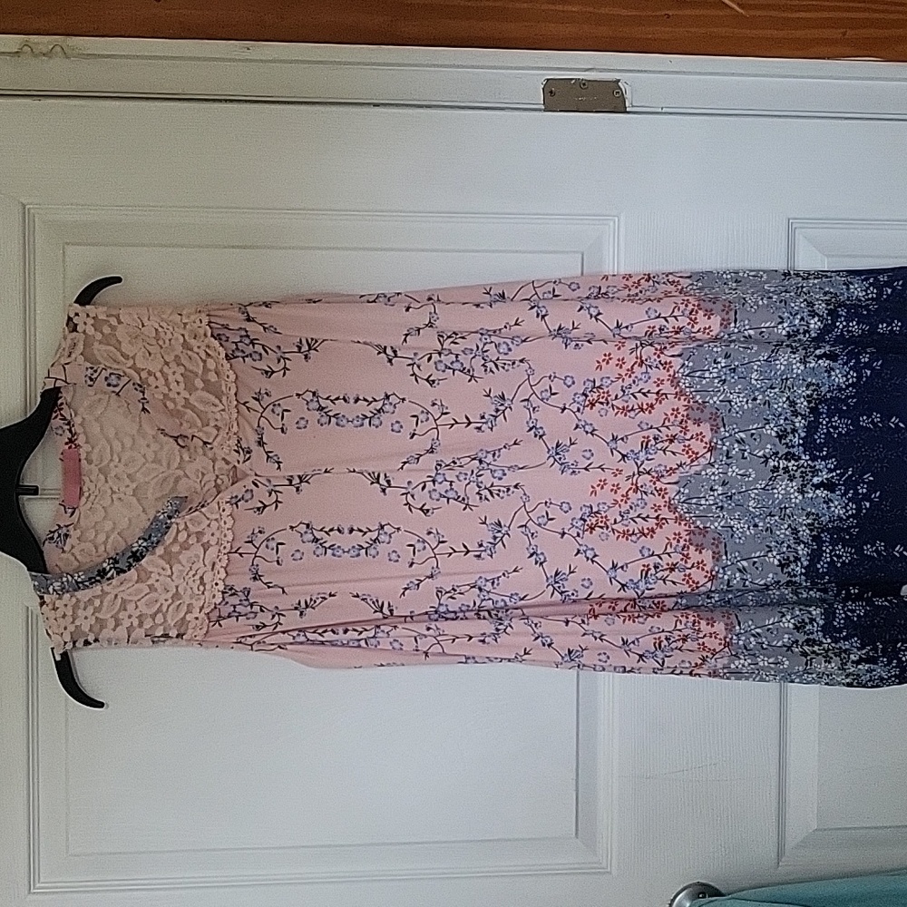 Nyla & Noelle spring dress
